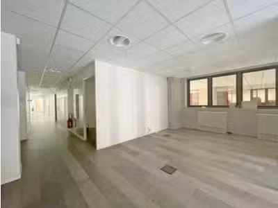 BUREAUX VENDUS OCCUPES