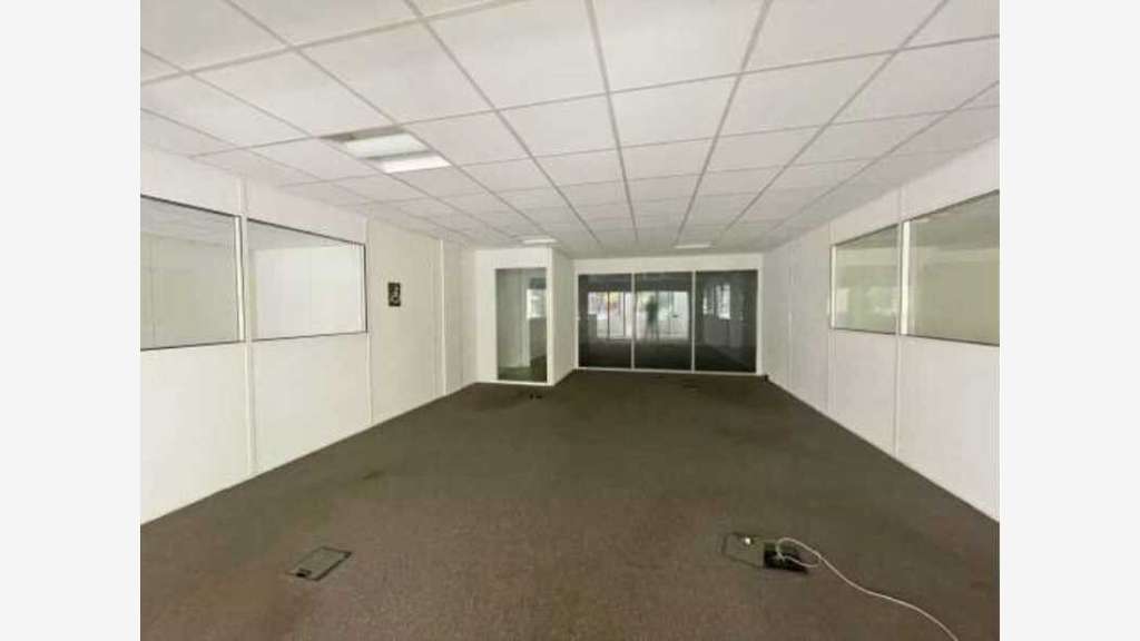 BUREAUX VENDUS OCCUPES