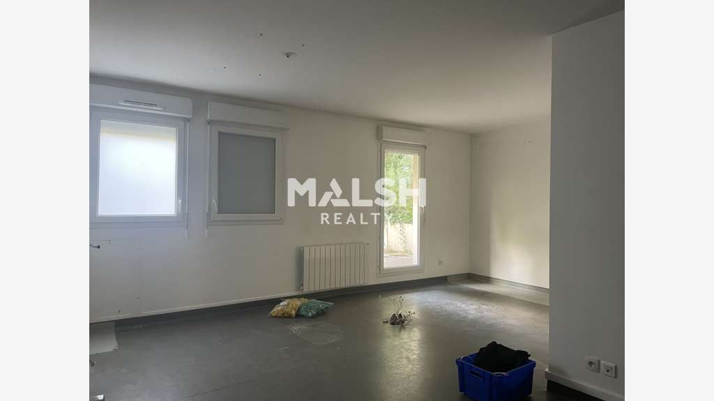Vente bureaux 95m² RDC PMR à Vénissieux Village