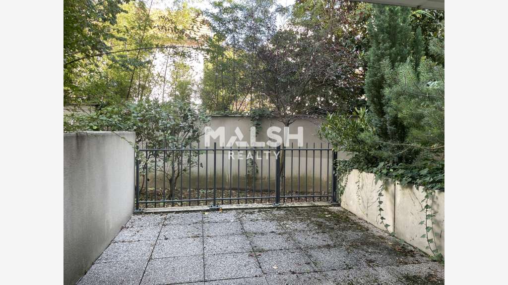 Vente bureaux 95m² RDC PMR à Vénissieux Village