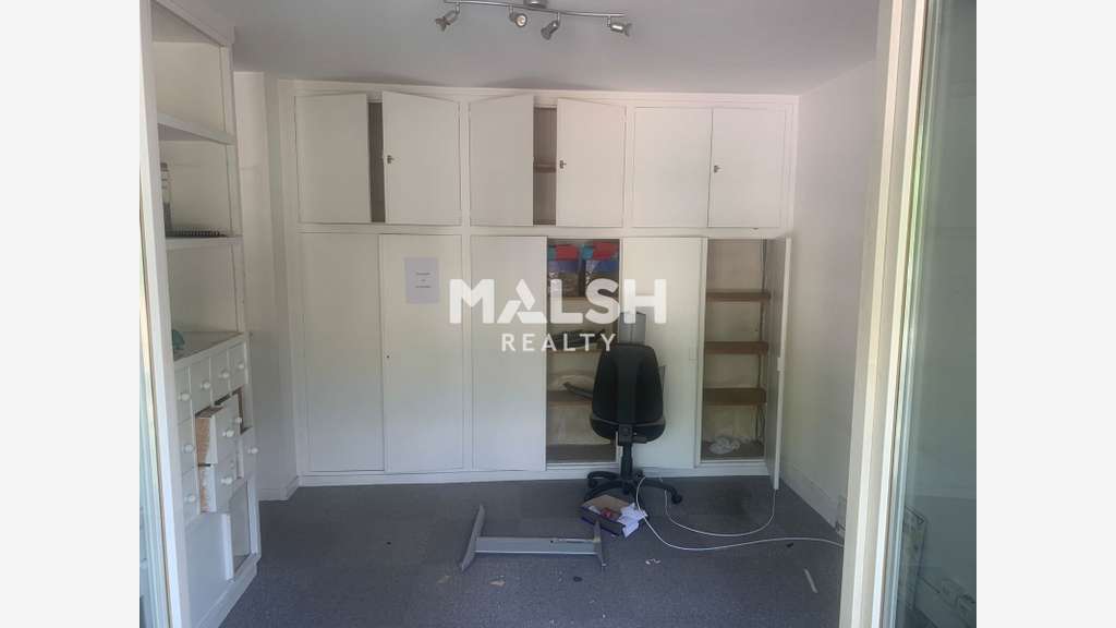 Vente bureaux traversants 416m² à Vénissieux
