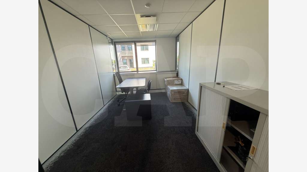 Vente bureau aménagé à Vern Val d'Orson