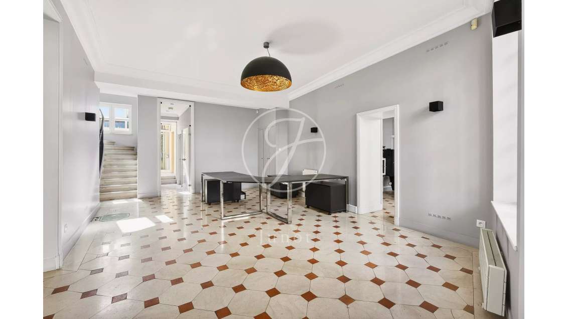 Versailles - SAINT LOUIS - Hôtel particulier à ven