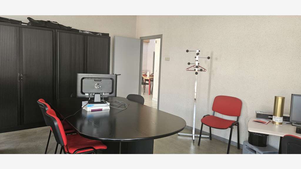 A vendre immeuble + terrain constructible Vienne