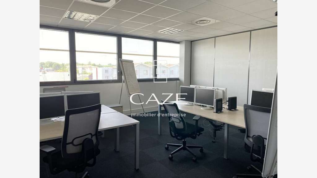 VILLENAVE D'ORNON - BUREAUX à vendre