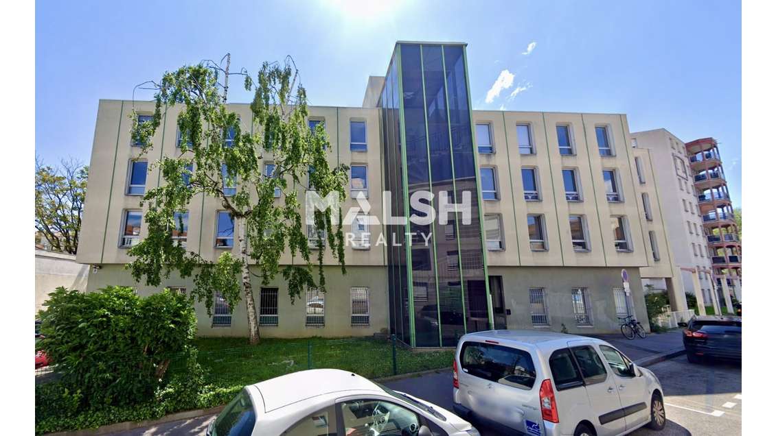 Vend bureaux de 120m² rénovés à Villeurbanne