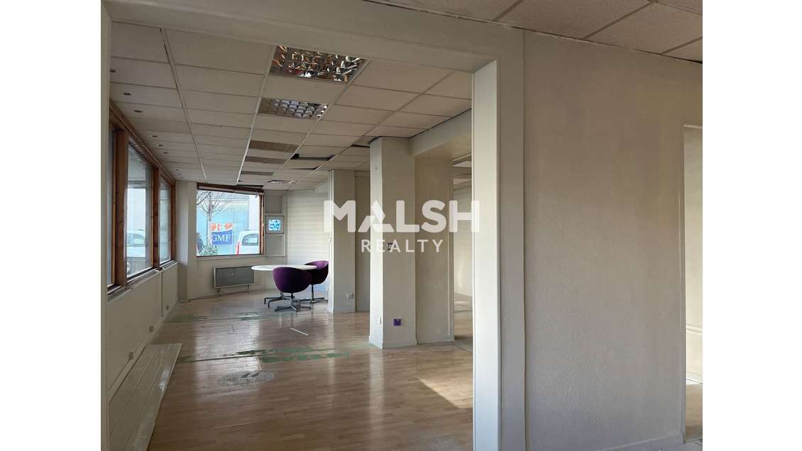 Bureaux RDC 123m² divisibles à Villeurbanne Zola