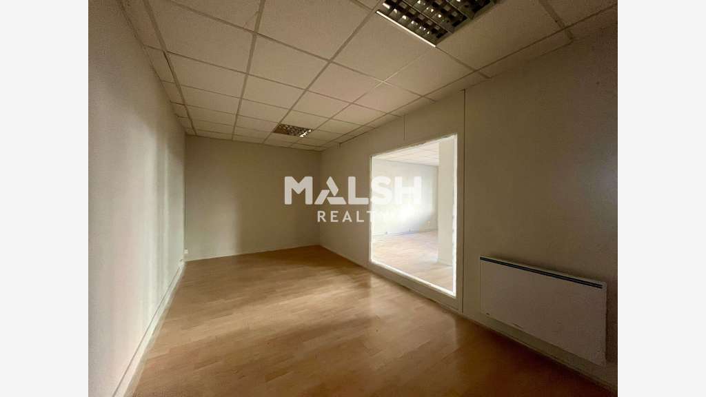Bureaux RDC 123m² divisibles à Villeurbanne Zola
