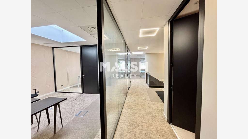 A vendre bureaux 300m² à Villeurbanne Tolstoï