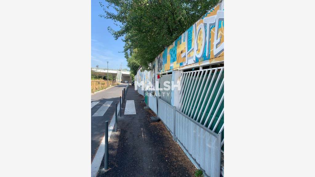 A VENDRE - VILLEURBANNE - 2 800 m² divisibles à pa