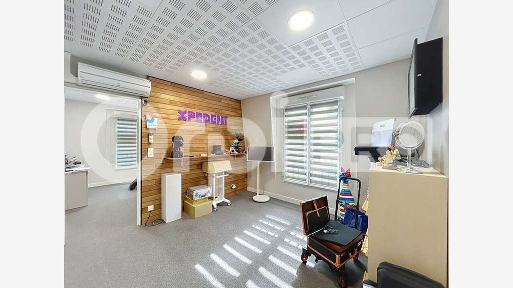 Bureau 52m² à vendre excellent état à Vineuil