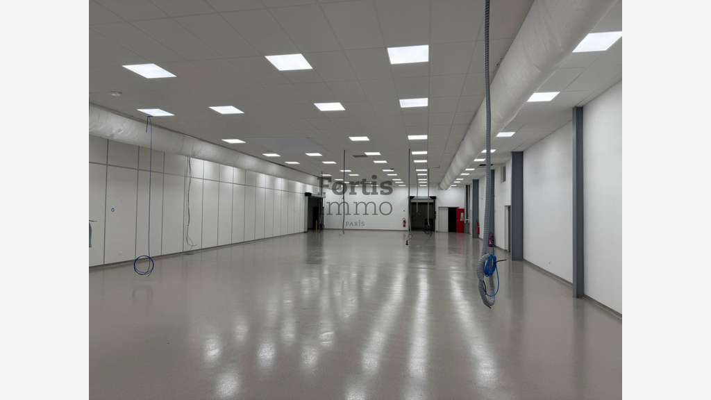 Vente bureaux 2 262m² à Vulaines-sur-Seine