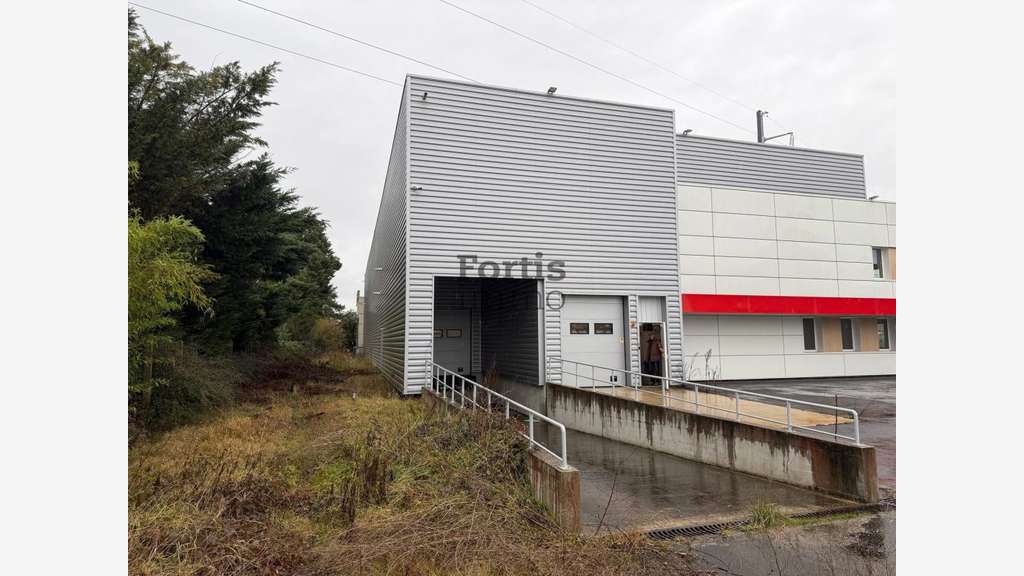 Vente bureaux 2 262m² à Vulaines-sur-Seine