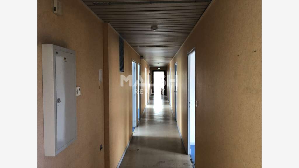 Vente bureaux 1150m² à Champagne-au-Mont-d'Or