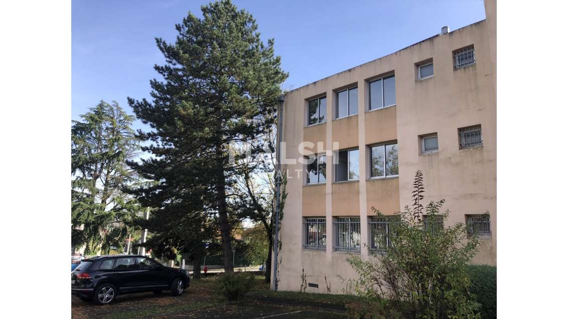 Vente bureaux 1150m² à Champagne-au-Mont-d'Or