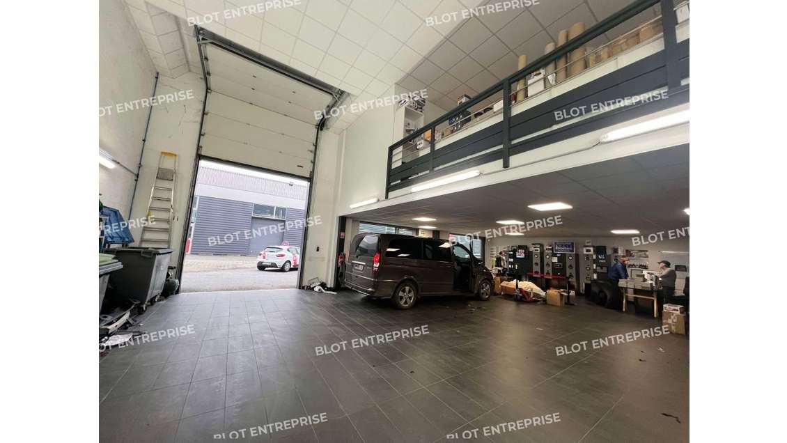 A vendre cellule d'activités 220m² Cesson-Sévigné