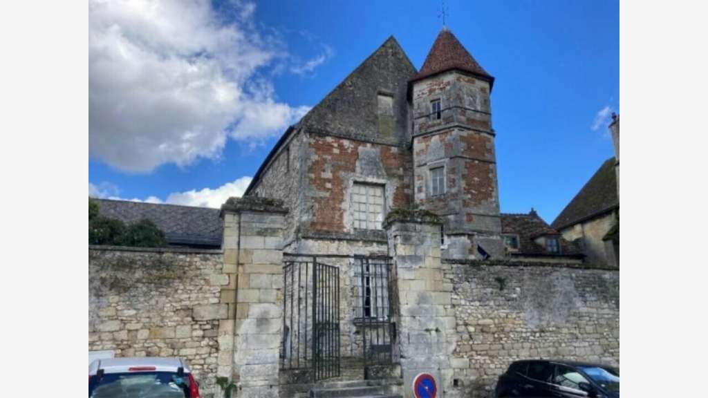 Reconversion d'une école Projet hôtelier Oise
