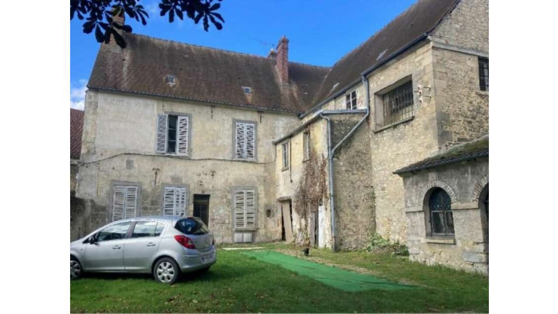 Reconversion d'une école Projet hôtelier Oise