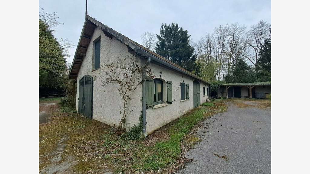 AV domaine touristique 2000m² proche de Paris
