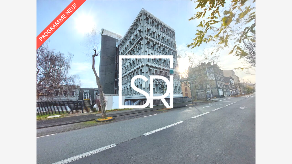 Vente bureaux de 4700m² Clermont-Ferrand empl N°1
