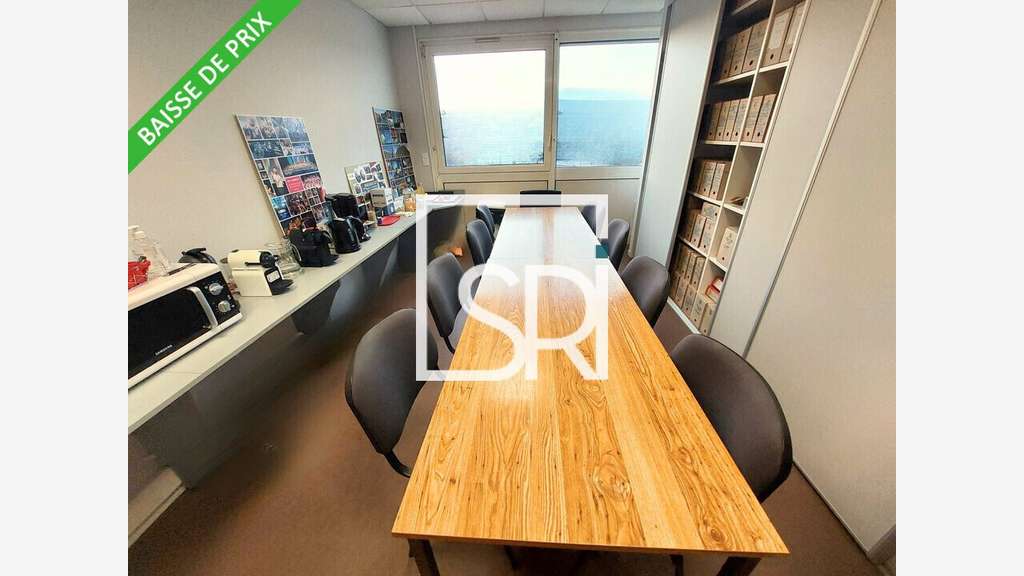 Vente bureaux de 465m² à Clermont-Ferrand