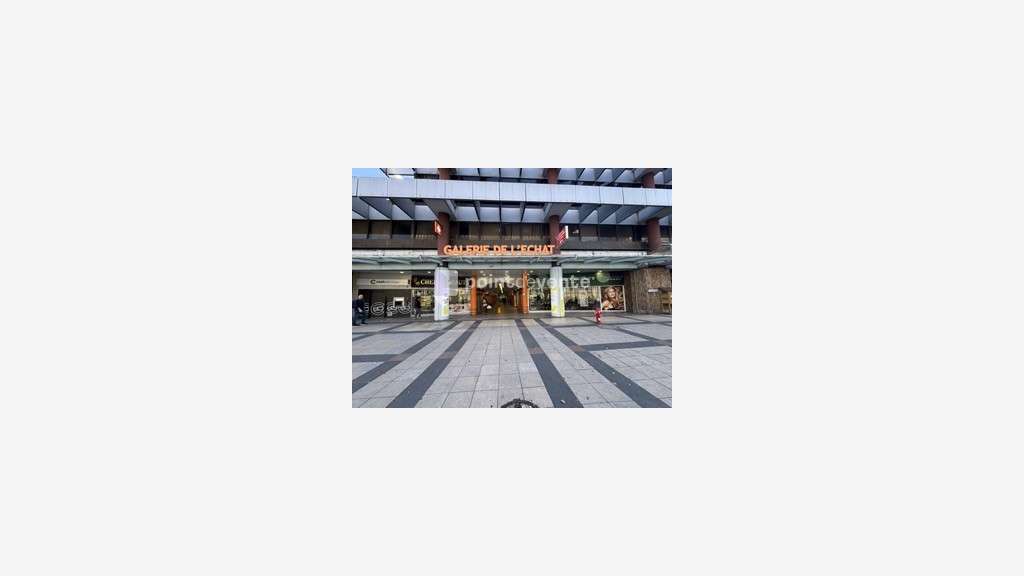 Vente local commercial 105m² empl N°1 à Créteil