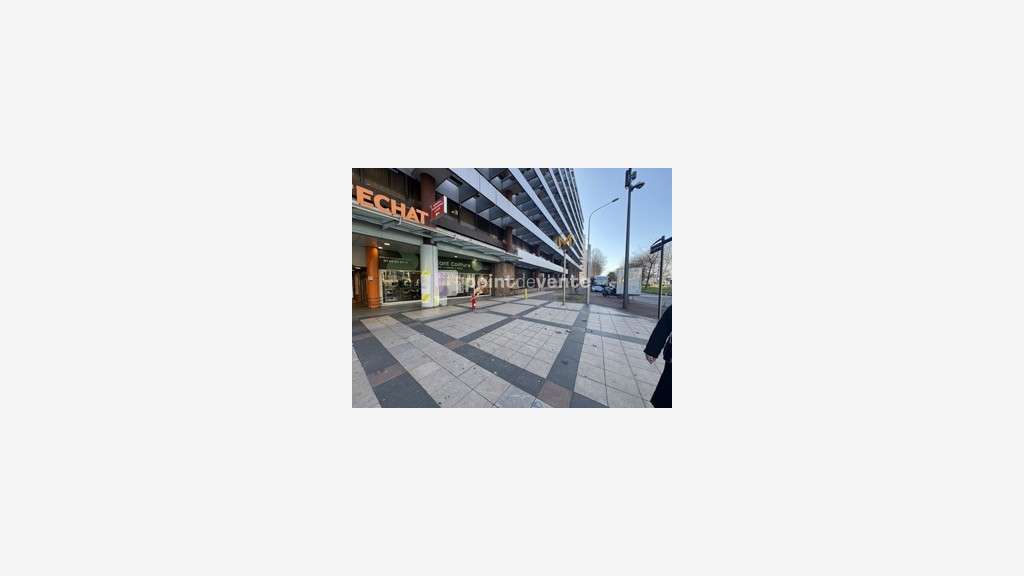 Vente local commercial 105m² empl N°1 à Créteil