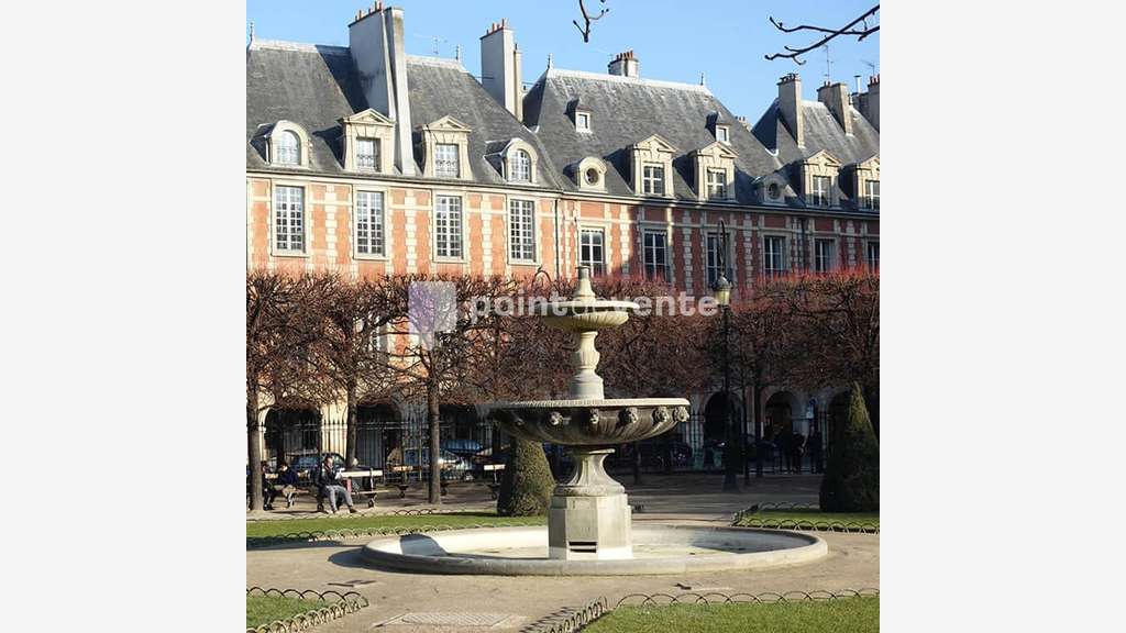 Vente local commercial 17m² à Paris 75004 Marais