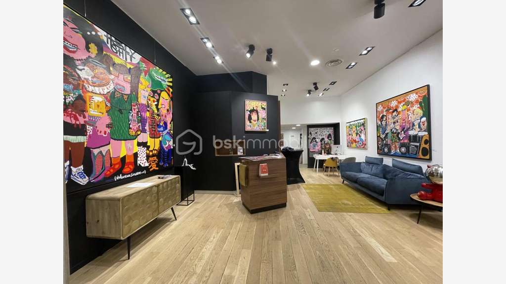 À céder bail commercial 54m² + mezzanine 18m² Lyon