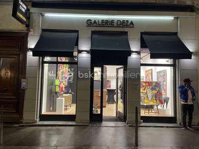À céder bail commercial 54m² + mezzanine 18m² Lyon
