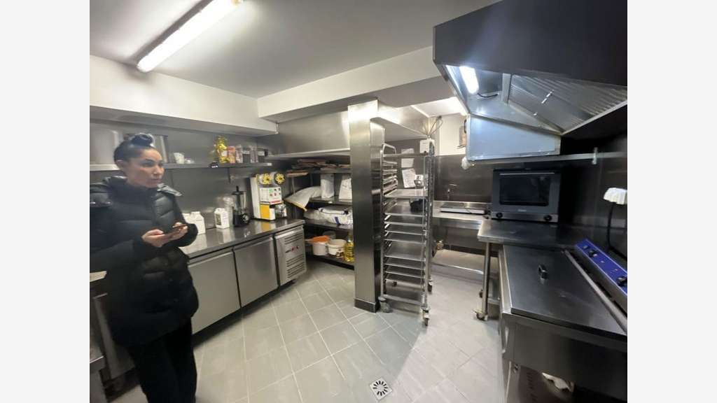 Vente droit au bail coffee shop 63m² à Paris 75001