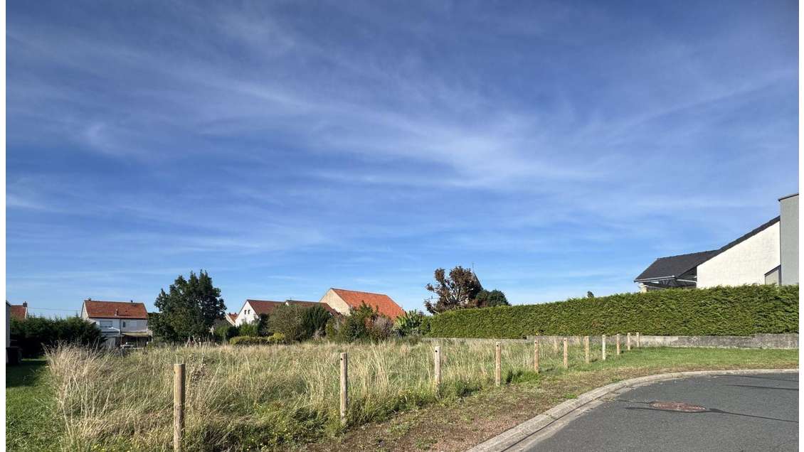 AV terrain de 8 ares 818m² à Saint-Jean-Kourtzode