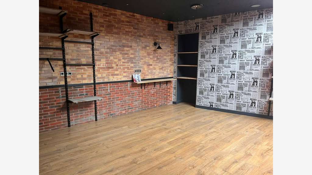 Vente local commercial 83m² centre ville de Vannes
