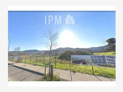 Vend local d'activités de 1020m² en VEFA Marseille