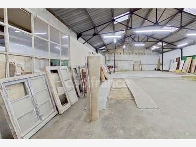 Locaux 420m² à vendre à Carhaix-Plouguer