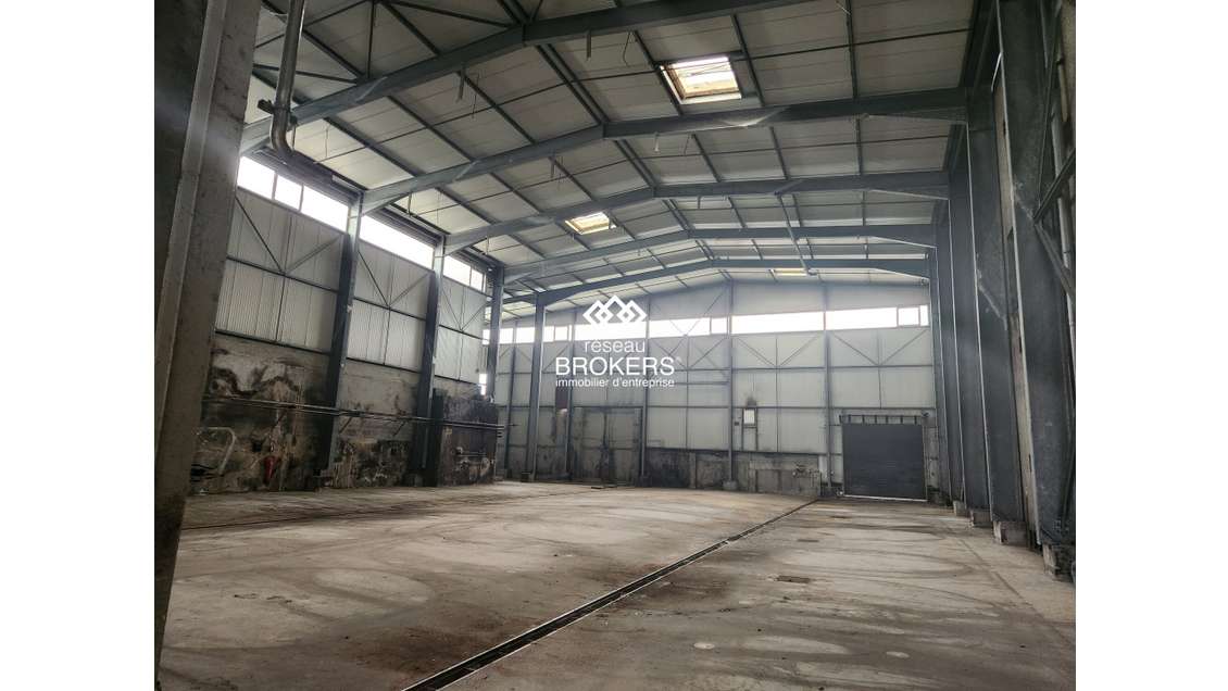 Vente local 3280m² Grand Sud Logistique A20-A62