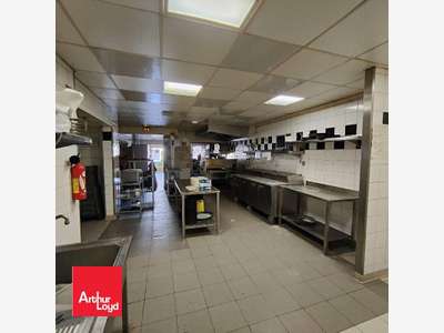 Vente local 215m² avec logement à Luisant