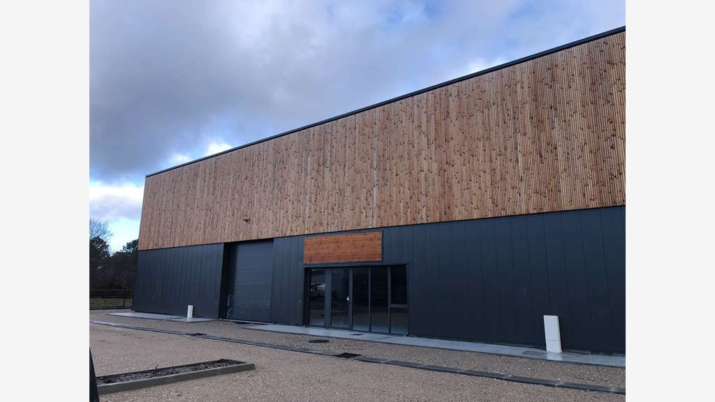 Vente entrepôt 1662m² à Andernos-les-Bains
