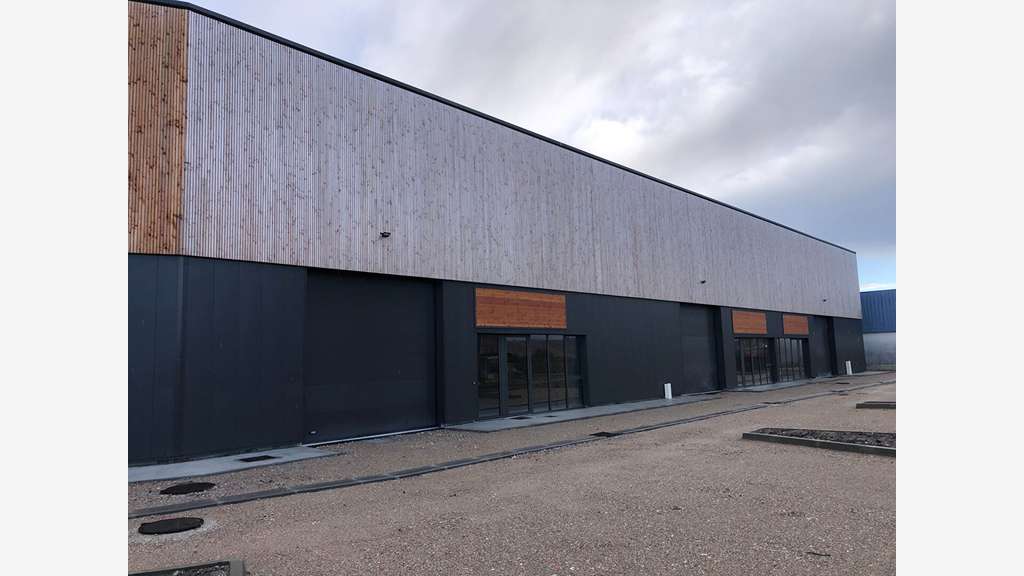 Vente entrepôt 1662m² à Andernos-les-Bains