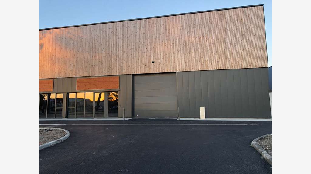 Vente entrepôt 1662m² à Andernos-les-Bains