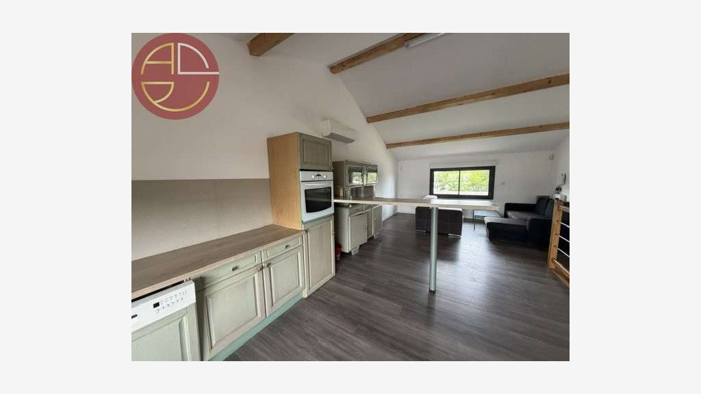 A vendre dépôt 260m² proche rocade à Flourens