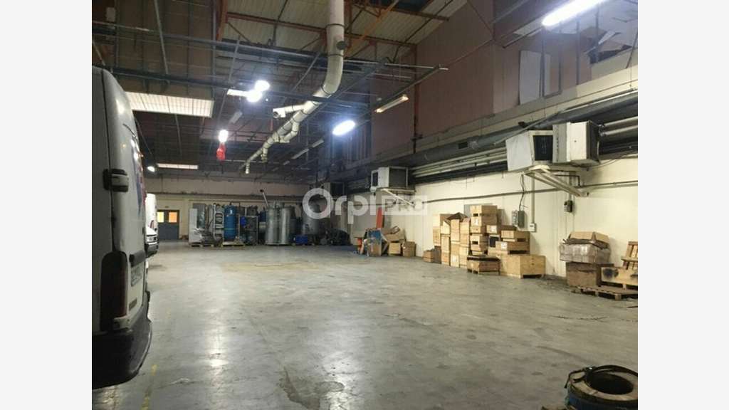 Vente entrepôt 11300m² secteur Genlis