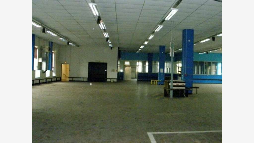 Entrepôt logistique à vendre centre ville Argentan