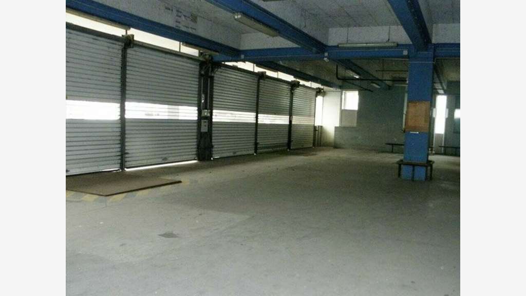Entrepôt logistique à vendre centre ville Argentan