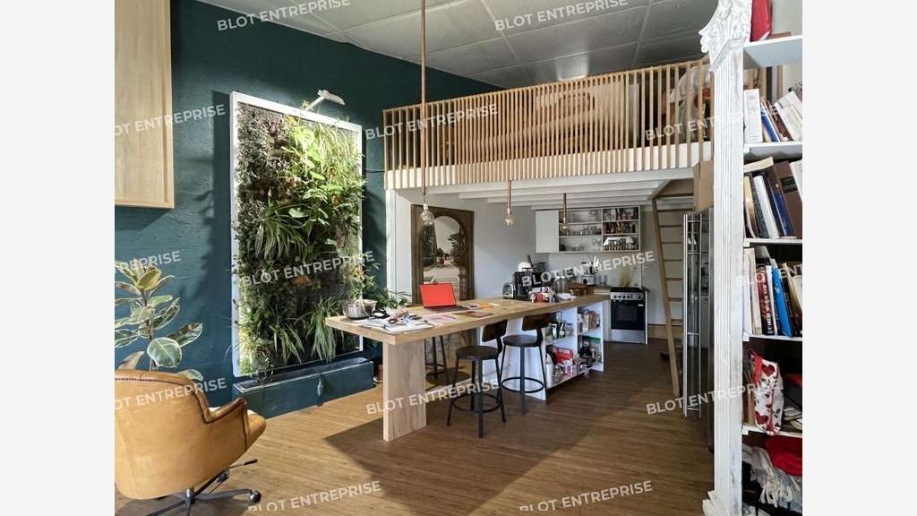 A vendre entrepôt 280m² à Saint-Mars-de-Coutais