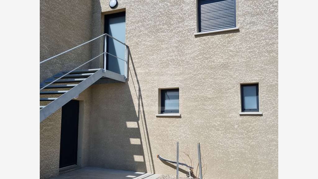 Vente hangar de 138m² construit en 2023 à Lezignan