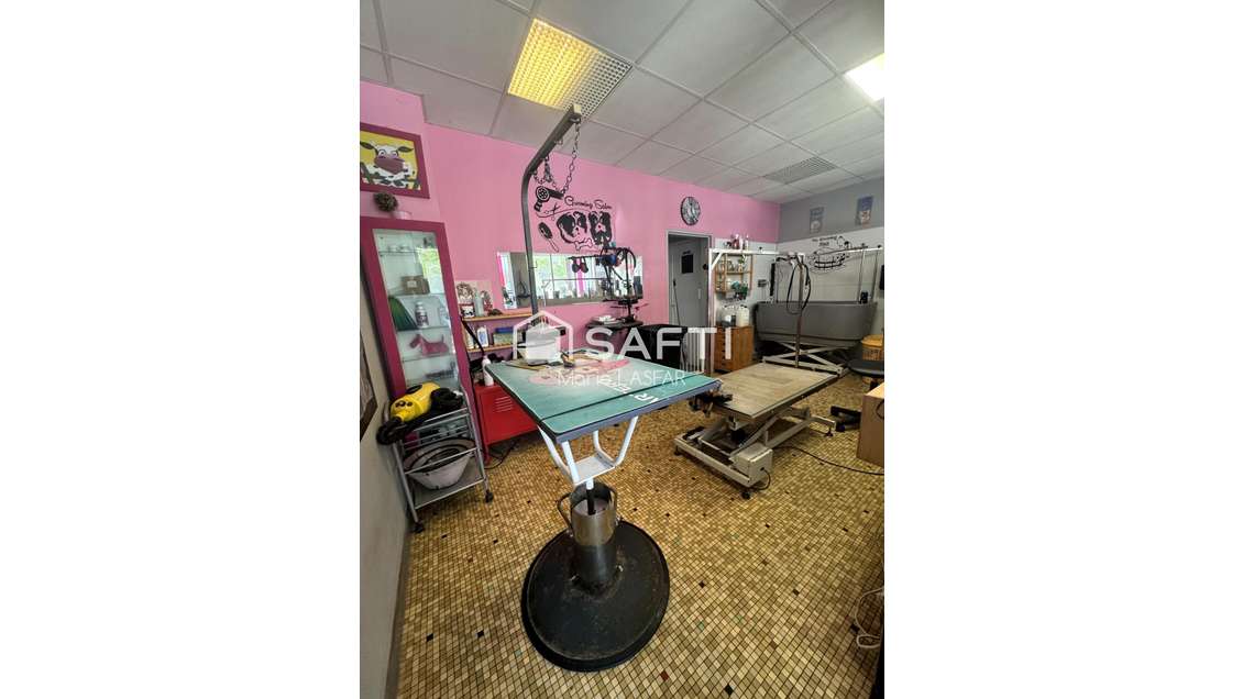 Vente local commercial 50m² bien situé à Mérignac