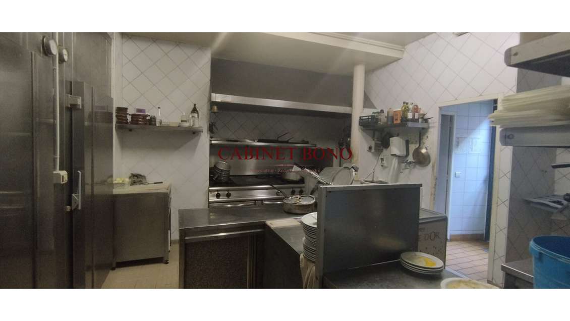 Cède bail local commerciaux 200m² Beauvais centre