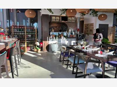 A vendre local 80m² 13002 Tour la Marseillaise