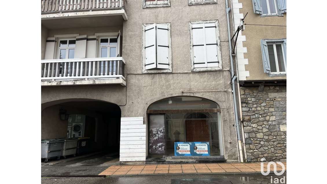 Vente local commercial 29m² à Ax-les-Thermes